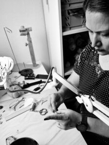 Me making a creation in micro crochet. Image used in the post Welcome to Lalio Atelier