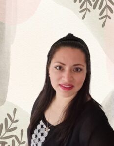 Teresita Moraila, profile picture for the About page, for the Lalio Atelier website